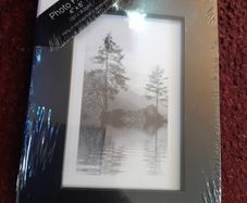 Photo frames with glass