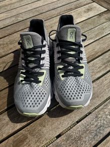 38 On Cloud trainers