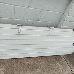 Free wooden gate in good condition it needs a paint. Size 69 cm width and 192 cm length/height