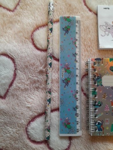 Stitch stationary set