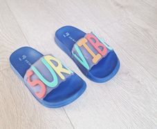 Kids Sliders - Size UK 10