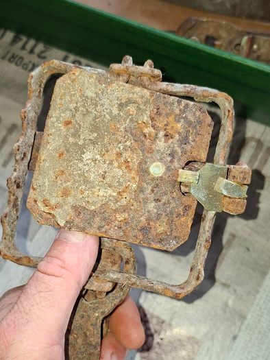 Antique Iron Gin Trap Postage Available or Collection is always welcome and Recommended in Rochfortbridge Westmeath