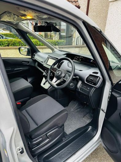 Nissan Serena 2020 Automatic petrol Hybrid 8 Seate