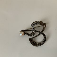 Vintage Irish Sterling Silver Marcasites and Pearl Brooch