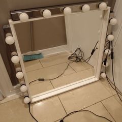 vanity mirror with lights