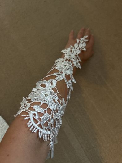 Wedding crochet gloves