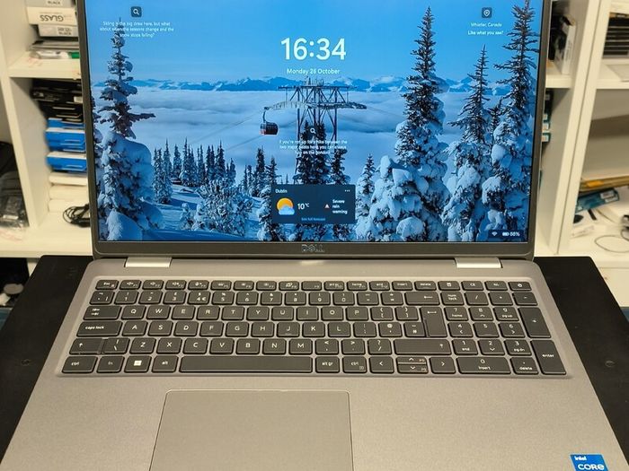 Dell Latitude 5540 - 15.6" - i5-1335 (13th Gen) | 16GB RAM | 512GB SSD | Windows 11 Pro | Intel UHD Graphics