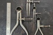 Spring dividers and calipers (4 pcs)