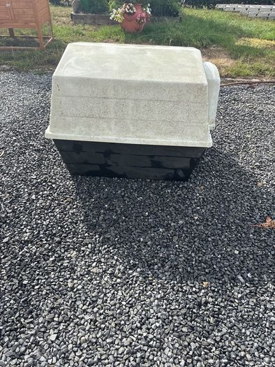 Plastic dog house