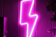 Neon Signs for Bedroom, LED Lightning Neon Sign, Lightning Bolt Wall Decorative Neon Sign, Battery or USB Operated Light Up Neon Sign, Lightning Bolt Neon Lights for Bedroom MULTIPLE COLOURS AVAILABLE (FREE POSTAGE)