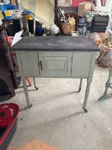 Vintage style cabinet