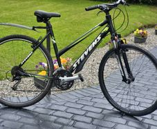 Ladies Stevens Hybrid Bike  No Offers