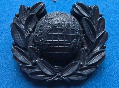 British WW2 Royal Marine economy plastic cap badge