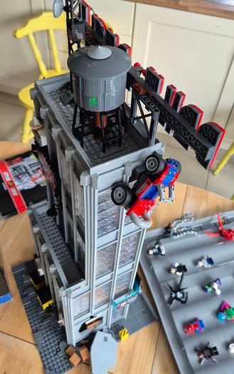 Lego 76178 Daily Bugle, box, all figures,