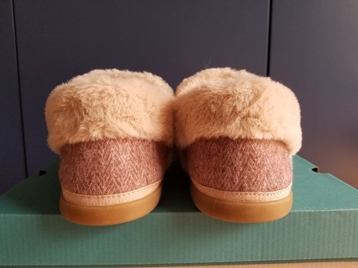 TOMS Slippers Womens 9 UK