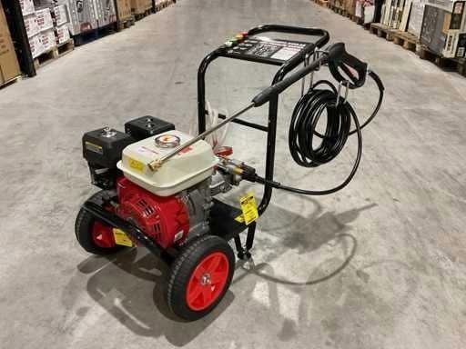 Brand New 4500psi Industrial Use Pressure Washer