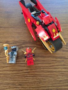 Lego ninjago 9441 Kai's cycle