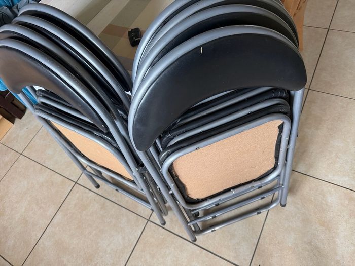 8 foldable chairs