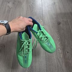 kids football boots size UK4