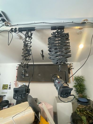 Studio lights rails backdrops