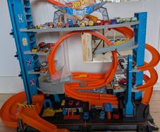 Hot wheels Garage