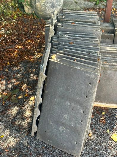 Roofing tile