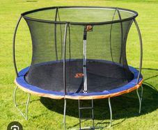 NEW 13ft Trampoline