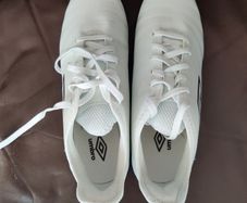 Umbro Mens Ux Accuro III Club IC Indoor White/Plum