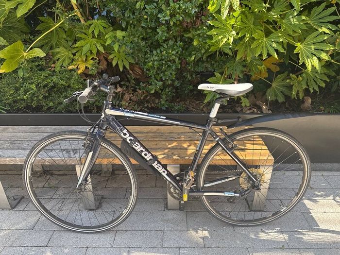 Boardman mid sized hybrid bicycle