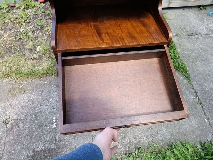 telephone table