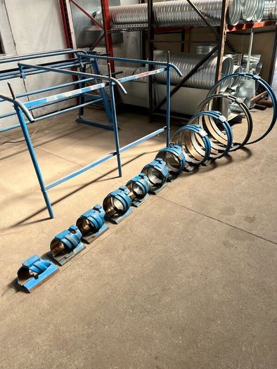 Sprio duct machine