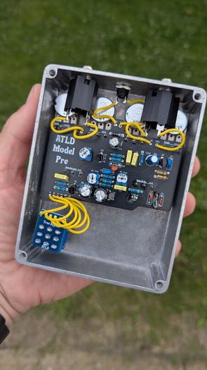 Sunn O)) Model T preamp pedal