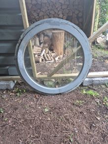 Round window