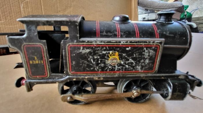 O gauge old clockwork train set