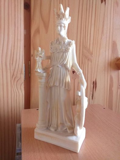 Stunning Statue.
