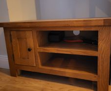 Oak cabinet /tv stand