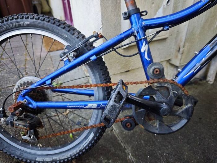 Kids Specialized bike