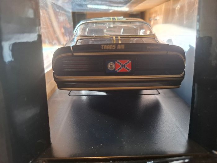 Smokey + The Bandit Trans Am by ERTL - 1/18 - NEW in BOX