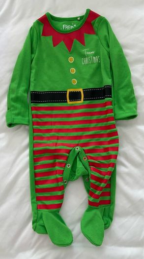 Girls/unisex Christmas clothes age 6-9 months