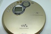 Sony Walkman CD Player D-FJ401 AM FM