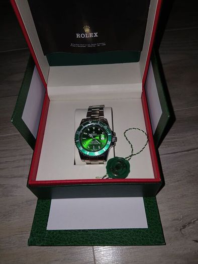 Men's Submariner Style Diver Watch - Green Dial & Bezel - Boxed