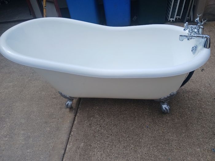 Cast iron slipper  bath