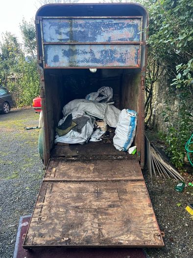 Vintage horse box, towing ok, needs new floor