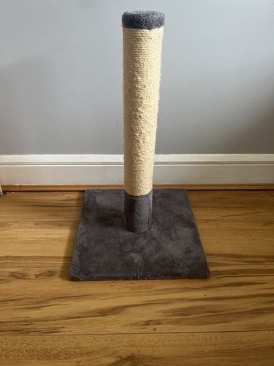 Cat Scratching Post