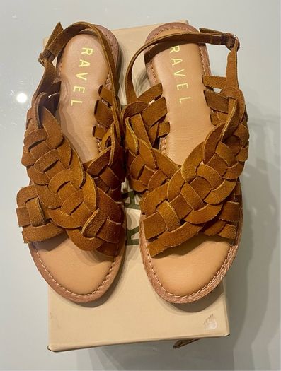 NEW: Tan Suede Sandals ( Size 6)