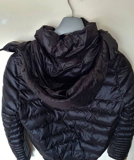 Holland copper down puffer jacker Size medium Pit to pit 20" black Hooded in good condition