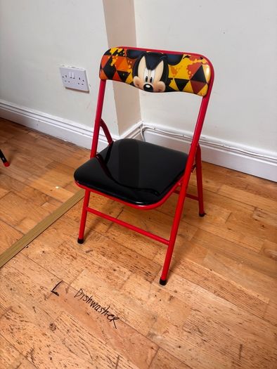 Child's Disney folding table + 2 chairs