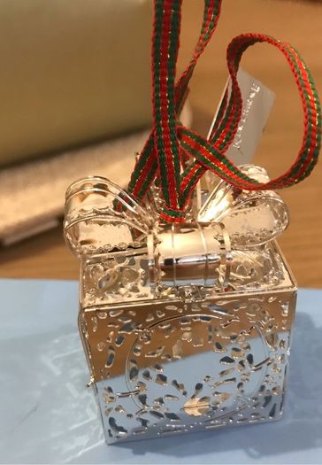 Old newbridge present box decoration