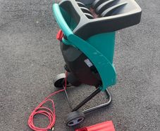 Bosch AXT Rapid 2200 Electric Garden Shredder 2200W