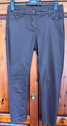 Marks & Spencer Ladies Faux Leather Brown Slender Ankle Grazer Trousers, Jeans. Size 14 Medium. Slight Stretch. In Excellent Condition